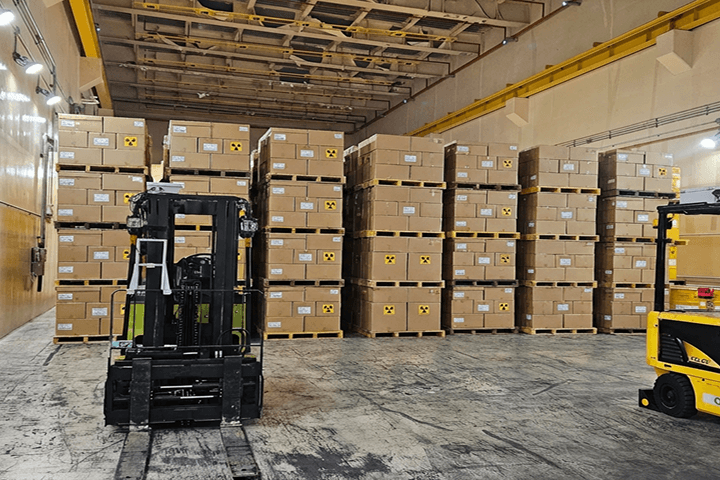 지게차의 이동 경로를 정밀하게 추적해
방사성 자산을 안전하게 운반하세요