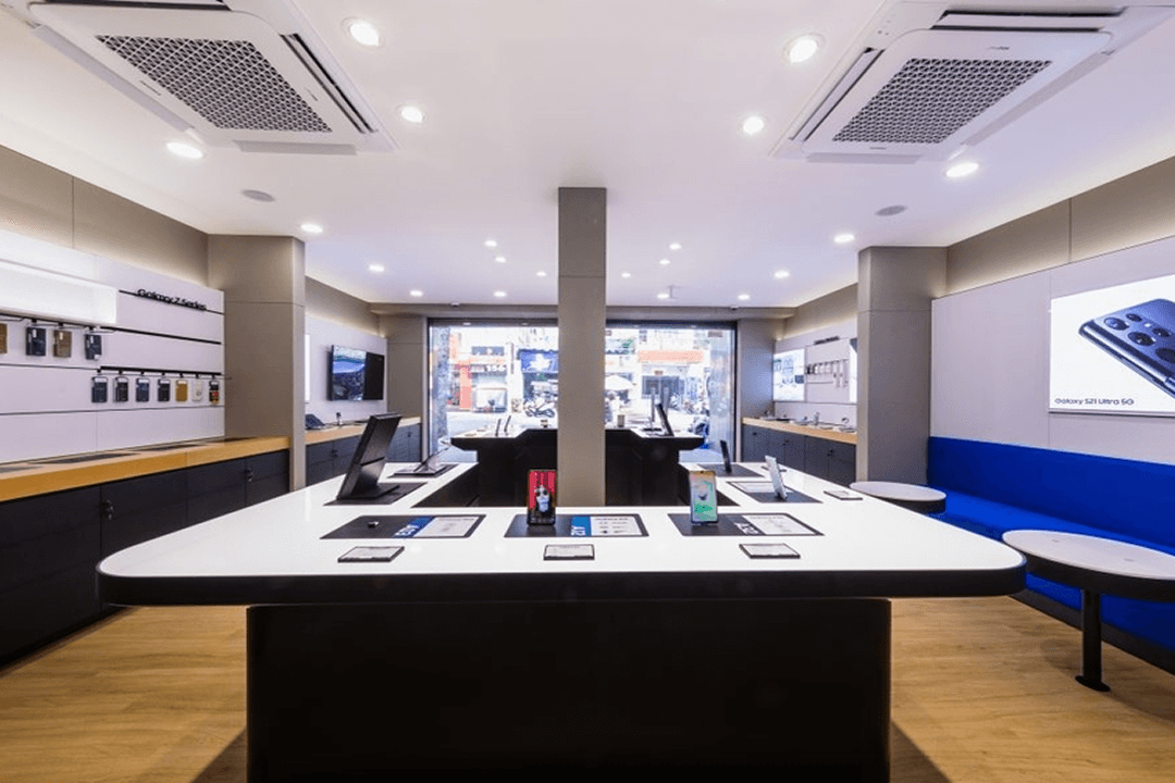 스마트폰 체험은 자유롭게,
전시 보안은 자동으로 관리하세요