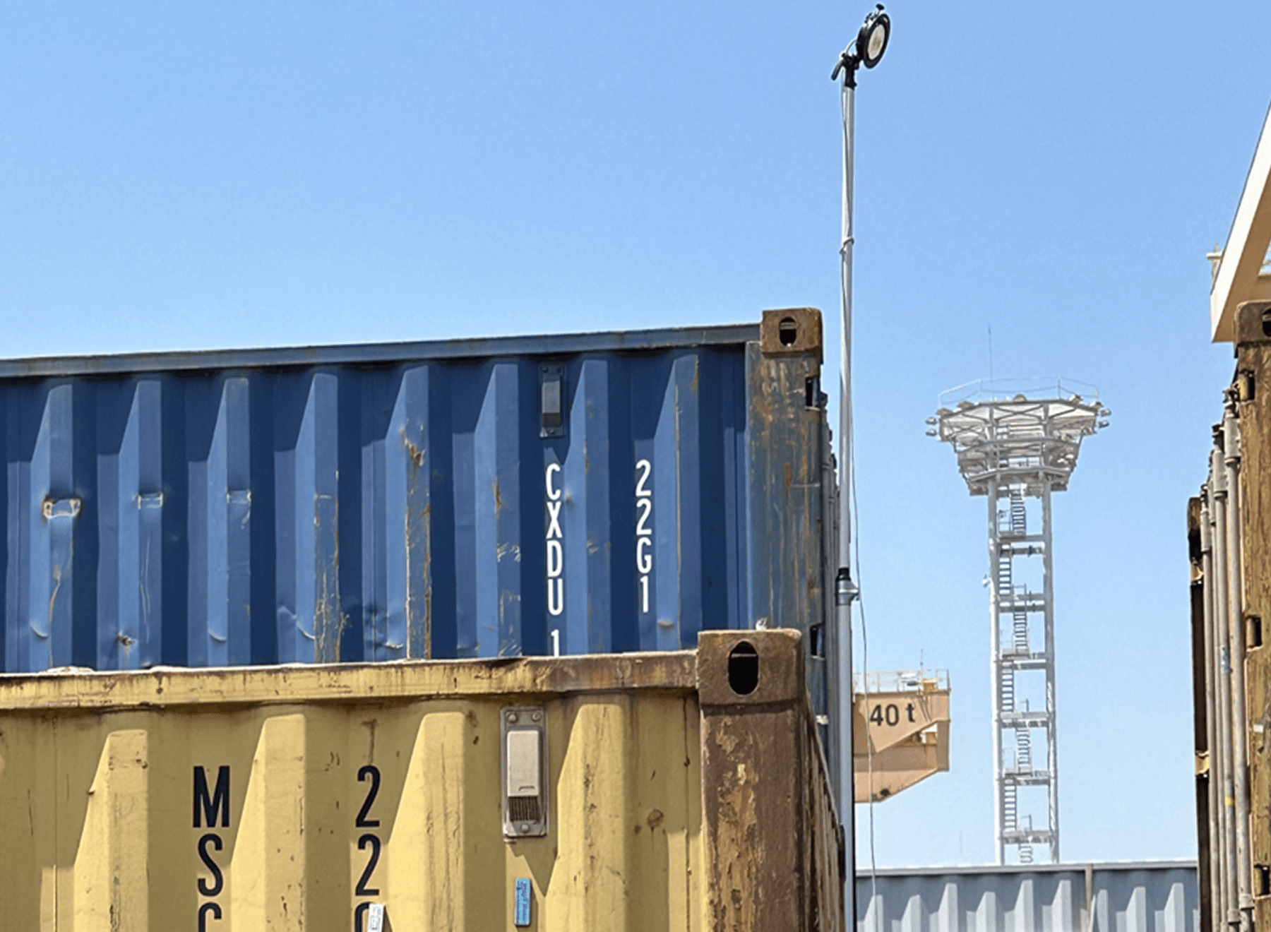 크레인과 컨테이너 간 거리 실시간 측정 및 충돌 예방